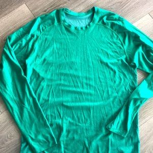 Lululemon long sleeve men’s tee
